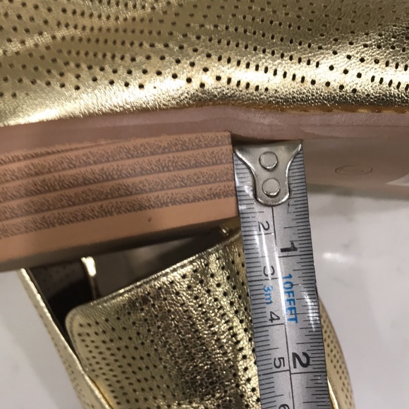 YELLOW GOLD SIZE 9 NWOTTan soles w all LUCIOUS GOLD! - Picture 6 of 8